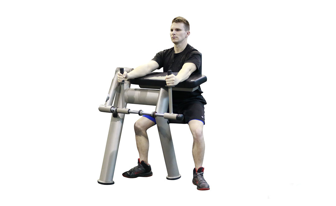 Machine Tricep Extension — demonstration 2