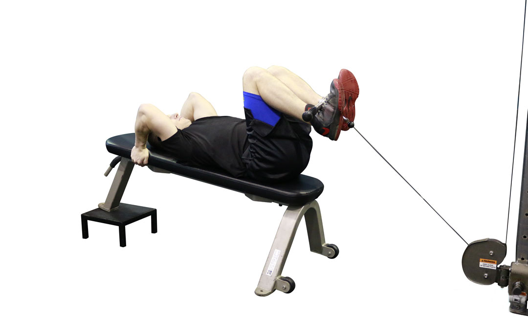 Decline Bench Cable Knee Raise — demonstration 2