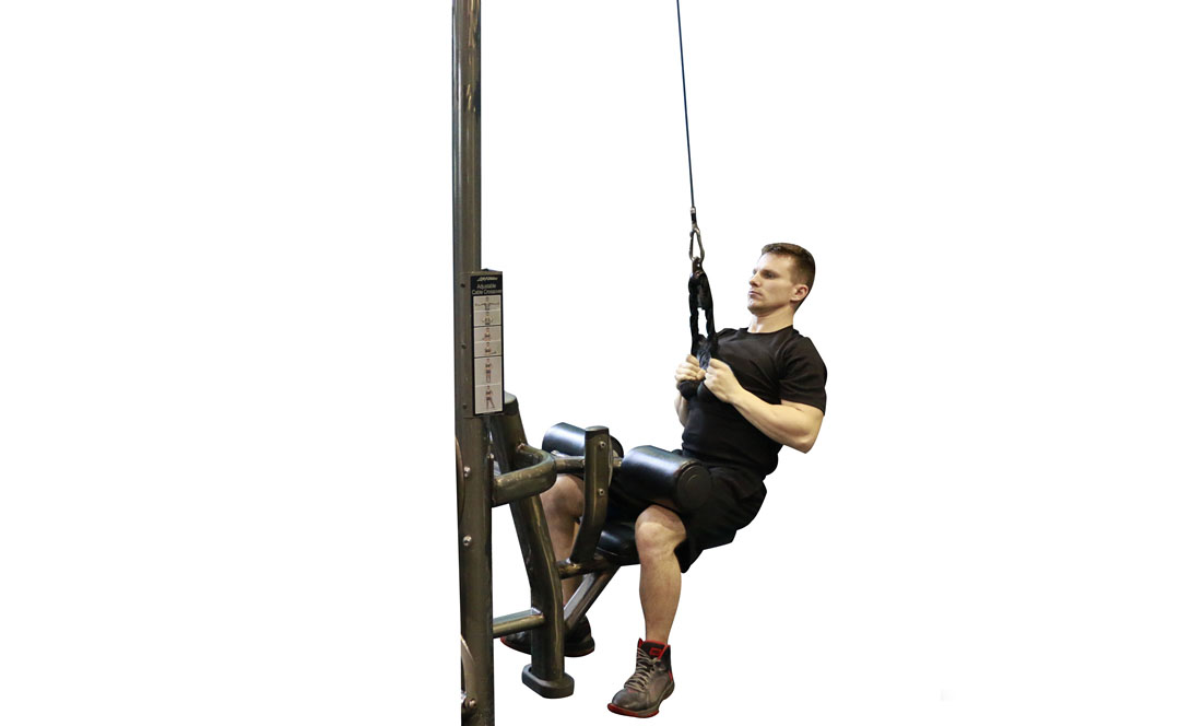 Cable Lat Pulldown Close Grip — demonstration 2