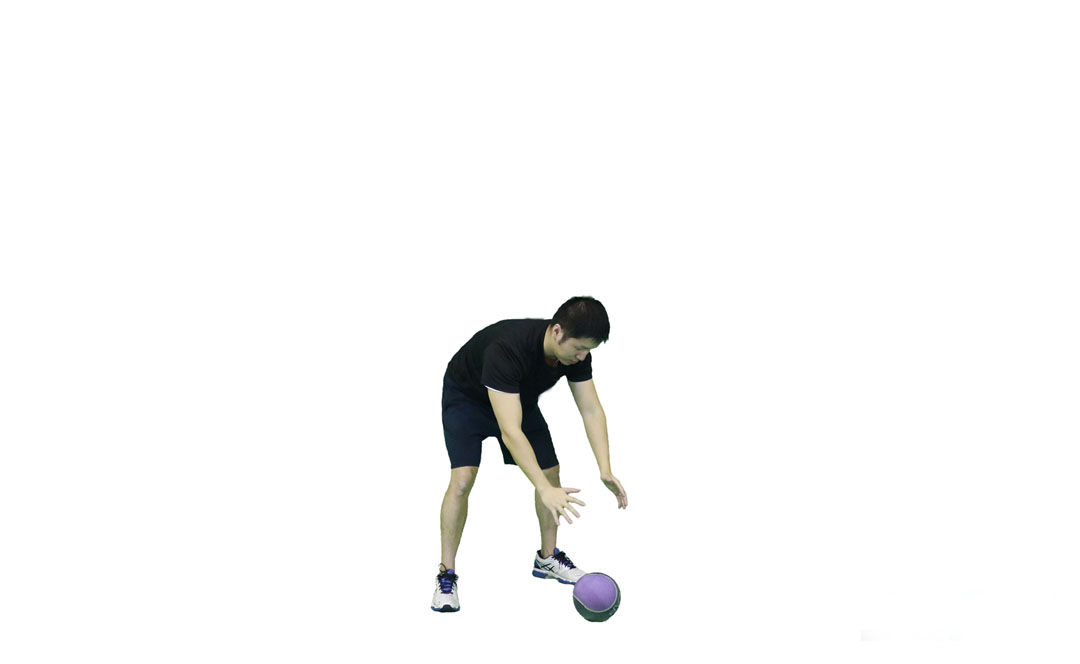 Medicine Ball Overhead Slam — demonstration 2