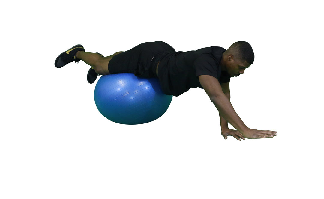 Einarmige Brücke auf dem Gymnastikball — Demonstration 2